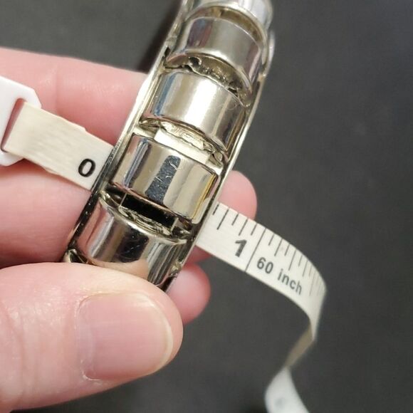 *Sale* Silver tone chunky bangle bracelet - Picture 5 of 7